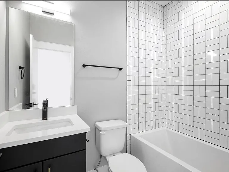 4925 W 10th Ave #105 — Photo 12