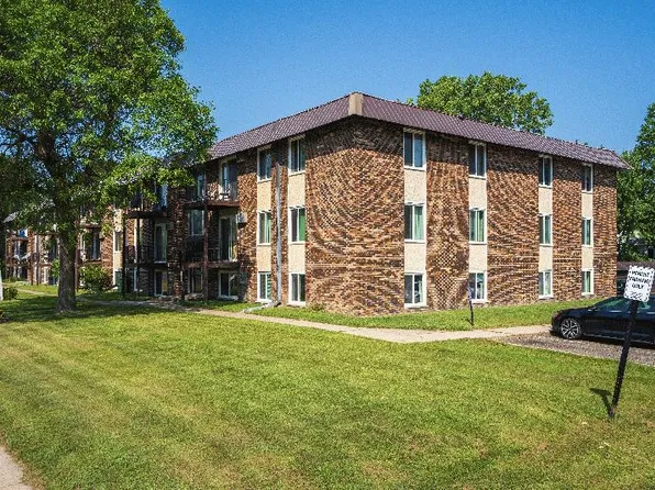 7520 62nd Ave N, Minneapolis, MN 55428