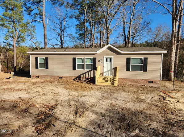 392 Monroe Ln, Erwin, NC 28339