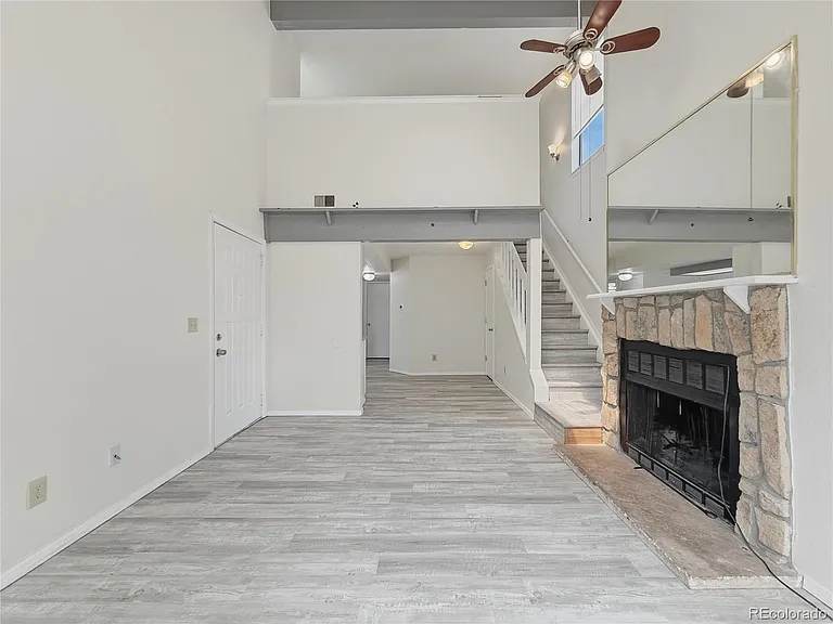 942 S Dearborn Way #10 — Photo 4