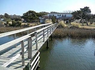 144 Rush Point Rd, Harkers Island, NC 28531