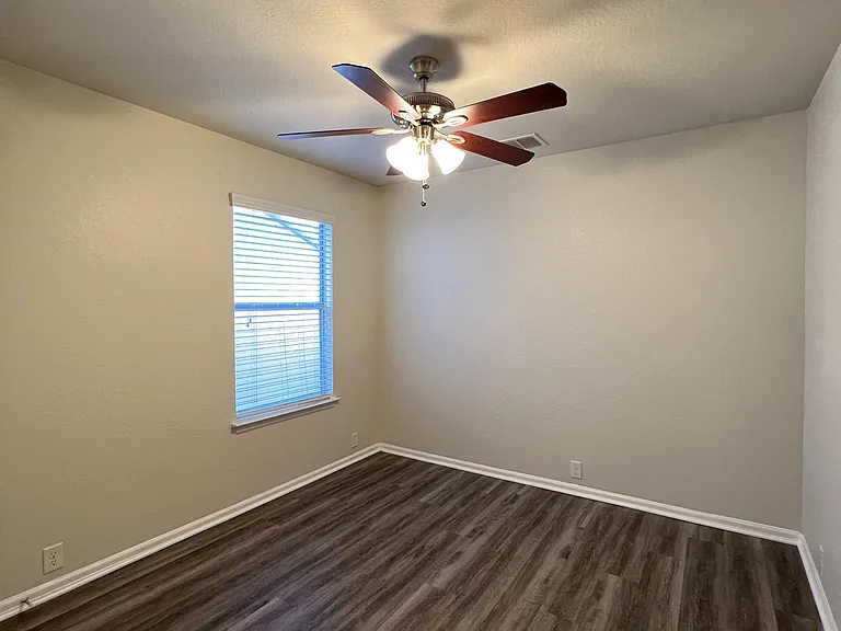 10909 Charreada Trl — Photo 22