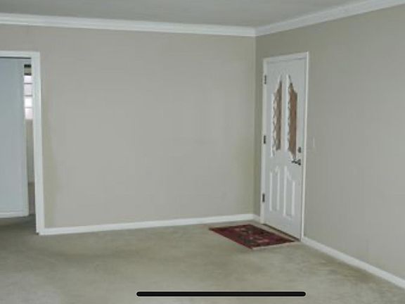 2nd image of 2035 Audubon Pl