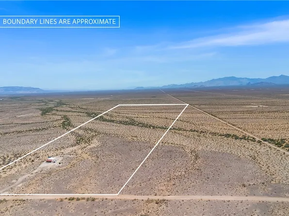 471 W Juniper Drive, Yucca, AZ 86438
