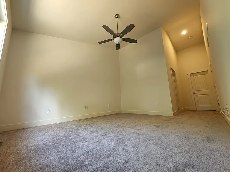 5435 Mendenhall Dr — Photo 30