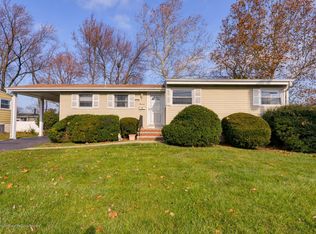 14 Bucknell Dr, Hazlet, NJ 07730