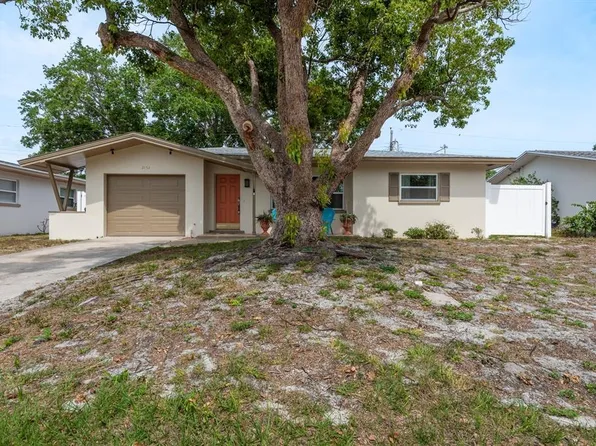 2153 Pocahontas Dr, Largo, FL 33774