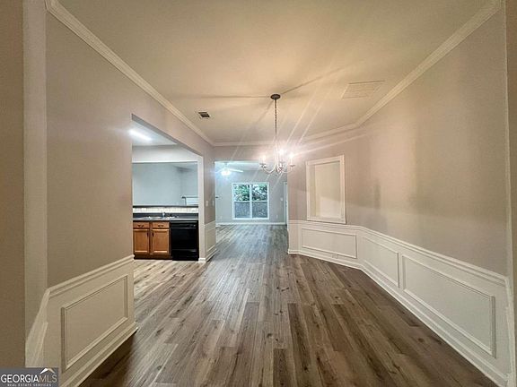 2nd image of 2176 Executive Dr