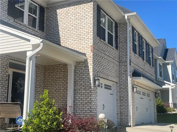 7388 Deerhurst Ln, Kernersville, NC 27284