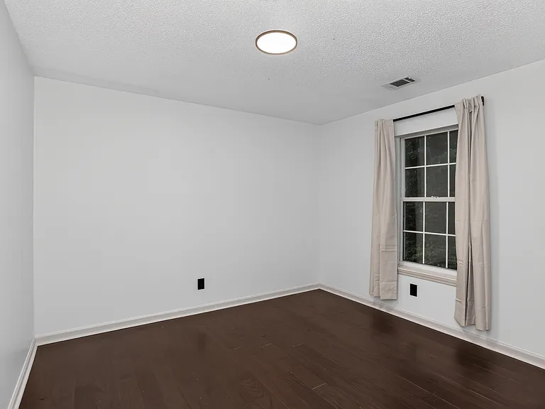 507 Emory Cir #B — Photo 15