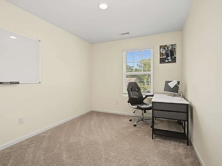1005 Dakine Dr — Photo 22