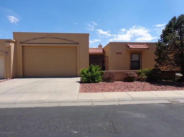 2333 N Suntuoso Ct, Farmington, NM 87401
