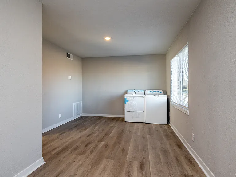 Blacklark Apartments — Photo 18