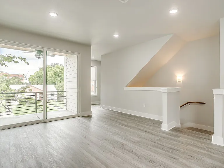 2716 Forest Park Blvd — Photo 16