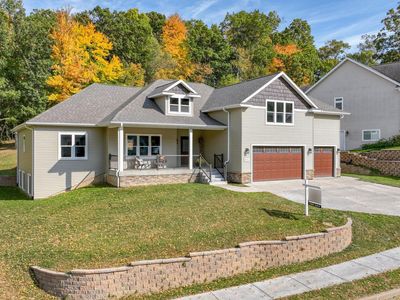 4715 Oakwood Hills Pkwy, Eau Claire, WI, 54701