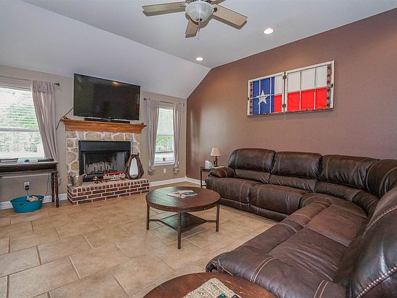 5th image of 431 Private Road 1104