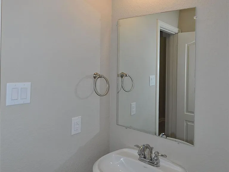 23839 Villa Lisa Dr — Photo 15