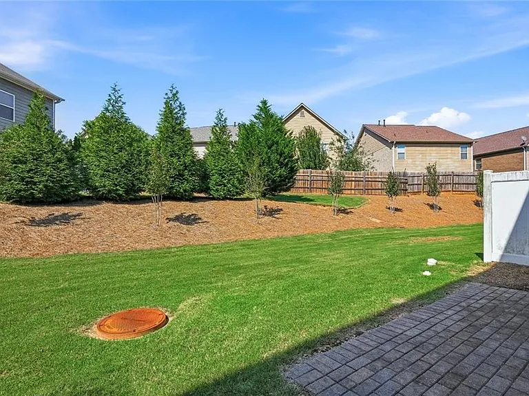 2639 Bloom Cir — Photo 24