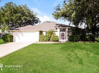 2202 Lake Pointe Cir, Leesburg, FL 34748