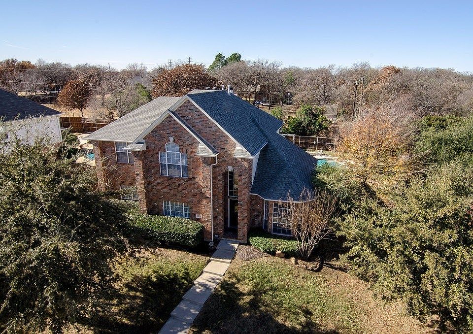 1st image of 1704 Lacey Oak Ln