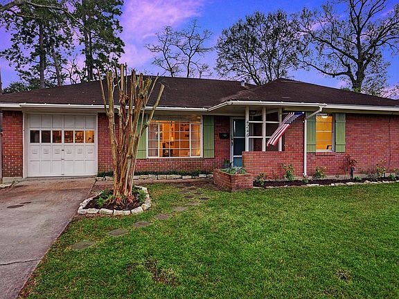 3rd image of 4246 T C Jester Blvd