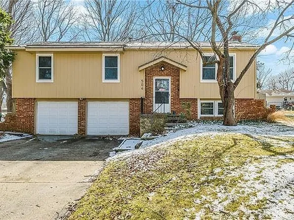504 SW Killarney Ln, Blue Springs, MO 64014