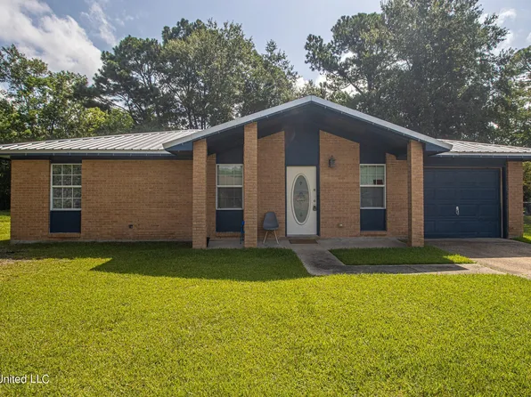 2612 Fraternity Dr, Gautier, MS 39553