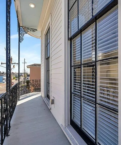 1918 Conti St — Photo 37