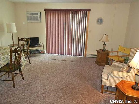 4th image of 5440 Tourmaline Dr