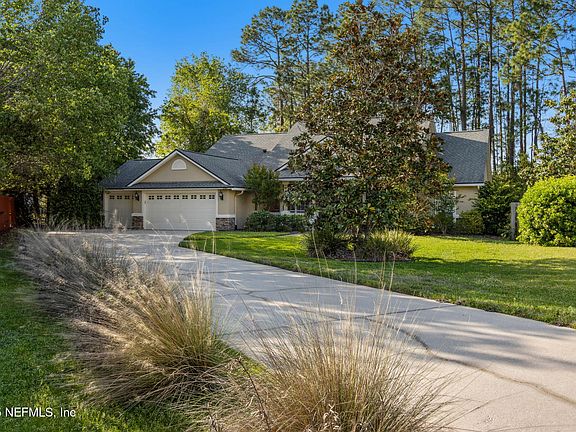 2nd image of 3404 GLEN ABBEY Court