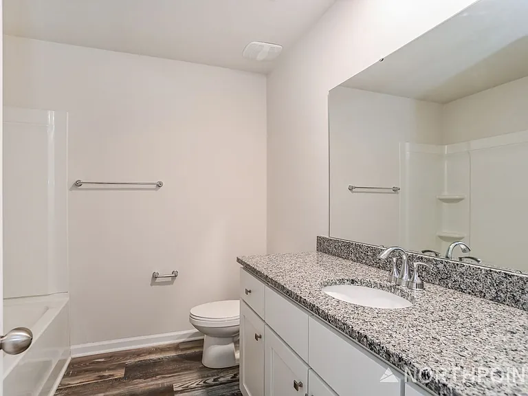 1207 Pine St #B — Photo 16