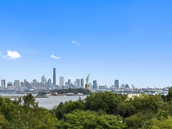 30 Freedom Way image 3 of 38