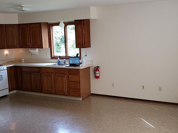 3rd image of 40 S Reading St APT A