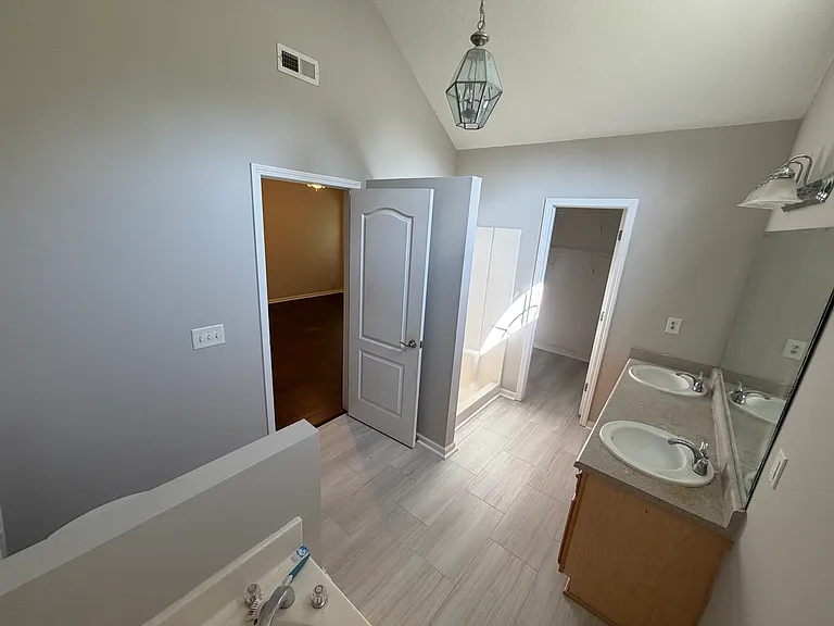 10 Walton Woods Ct — Photo 14