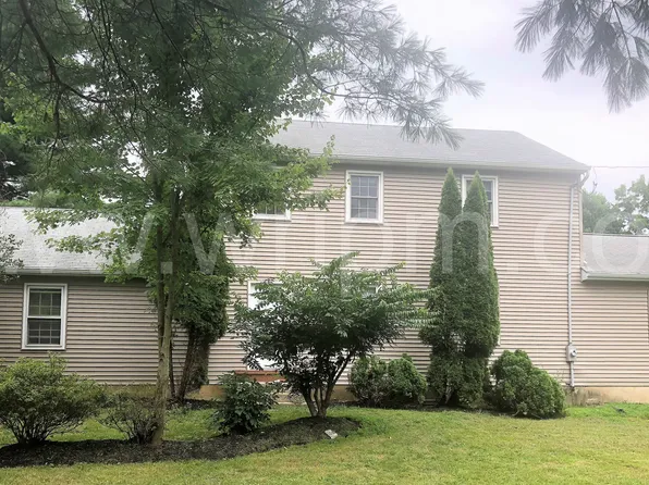 550 Walnut Rd, Kennett Square, PA 19348