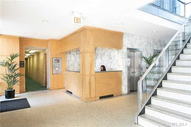 2nd image of 520 Franklin Avenue #101