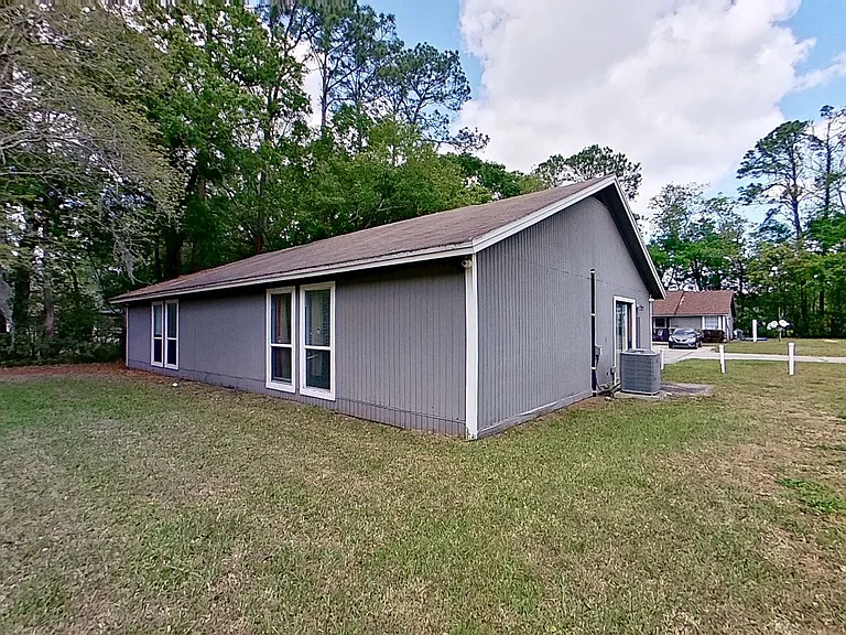 Comanche Street Duplexes — Photo 11