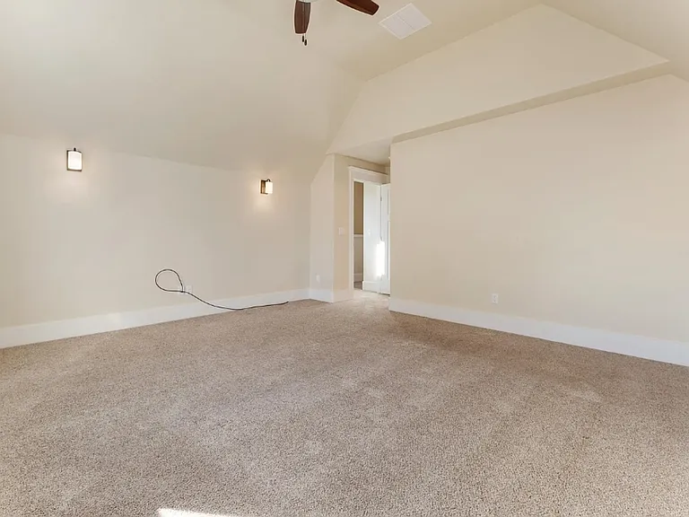 115 S Mathie Way — Photo 24