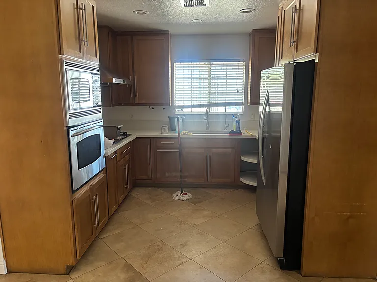 5631 Winchester Ct — Photo 24