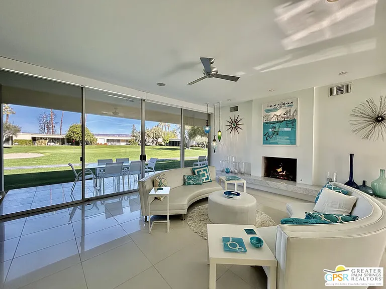 16 Lakeview Cir — Photo 35