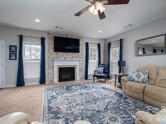 4th image of 156 Foggy Meadow Dr