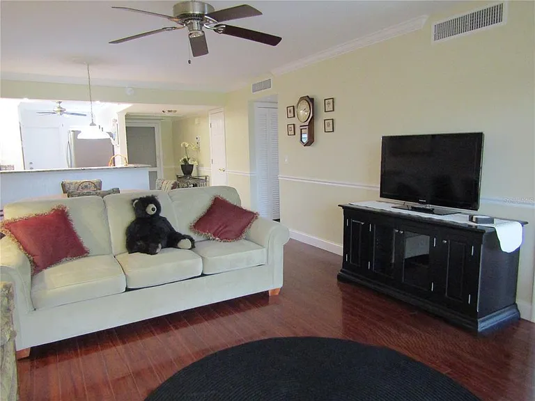 7351 W Country Club Dr N #202 — Photo 11