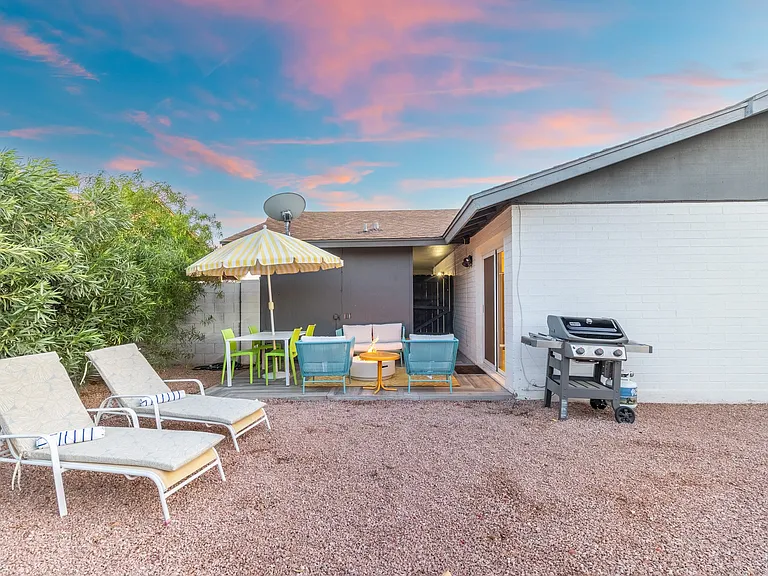 2510 E Hermosa Dr — Photo 25