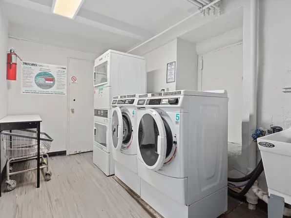 321 East 89th Street image 10 of 10