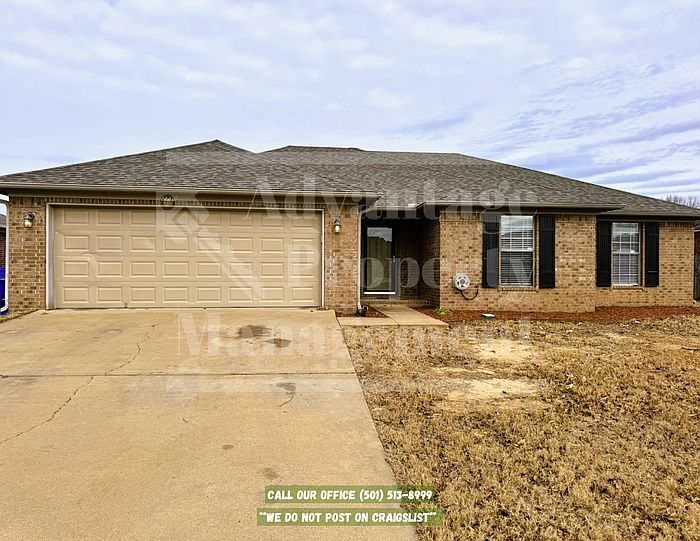 1st image of 2730 Makenzie Dr