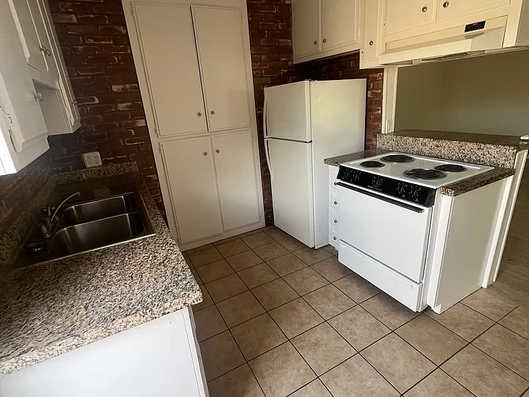 4421 Green Ave #B — Photo 4