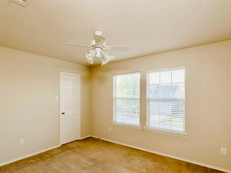 9717 Hedge Bell Dr — Photo 8