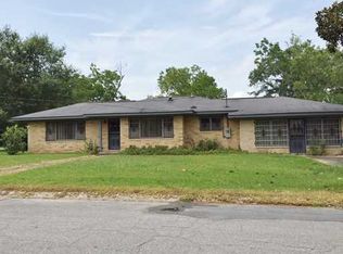 3207 Elm St, Moss Pt, MS 39563