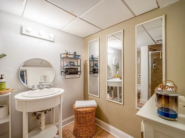 2227 Grayson Pl — Photo 33