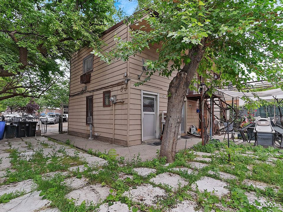 2nd image of 23-17 42nd St Unit 1